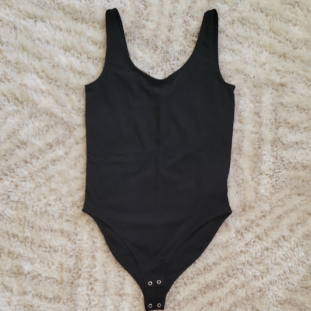GAP NWOT Cotton Bodysuit